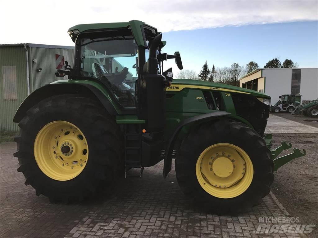 John Deere 7R 350 الجرارات