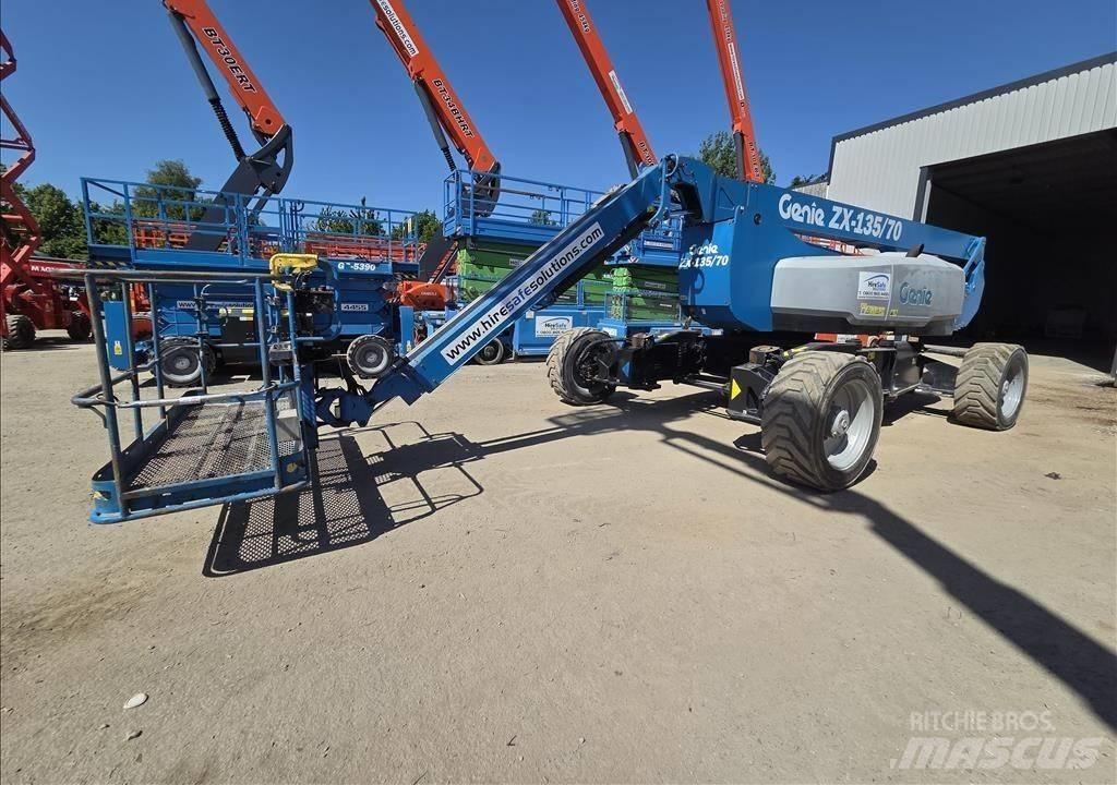 Genie ZX 135/70 رافعات سلة مفصلية
