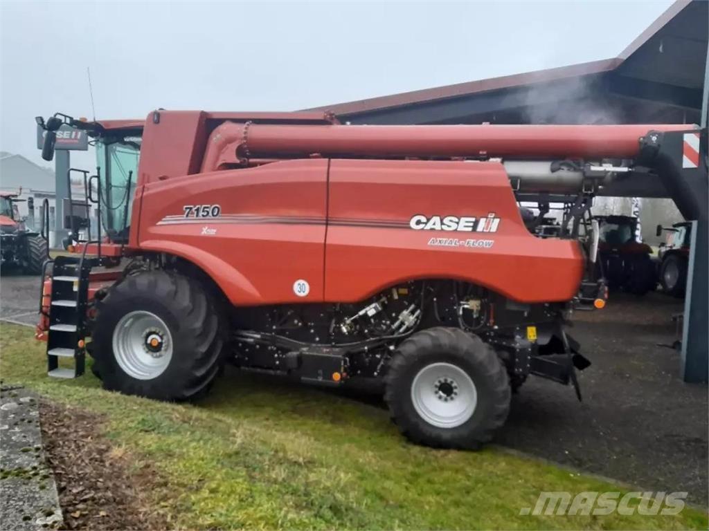 Case IH 7150 AF حصادات
