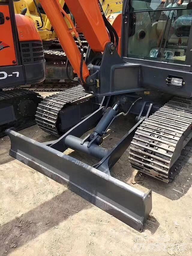 Doosan DH 60 حفارات صغيرة أقل من 7 طن (حفارات صغيرة)