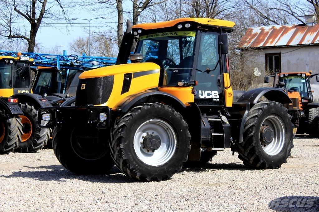 JCB Fastrac 3200 الجرارات