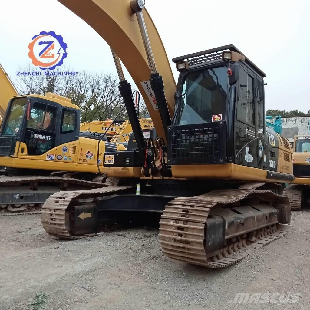 CAT 326 D حفارات زحافة