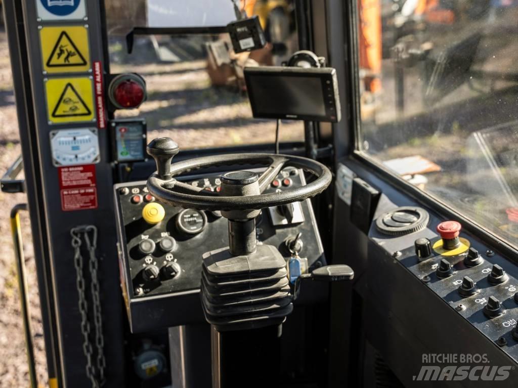 Atlas Copco XE3 C30 معدات حفر الأنفاق والتعدين تحت الأرض