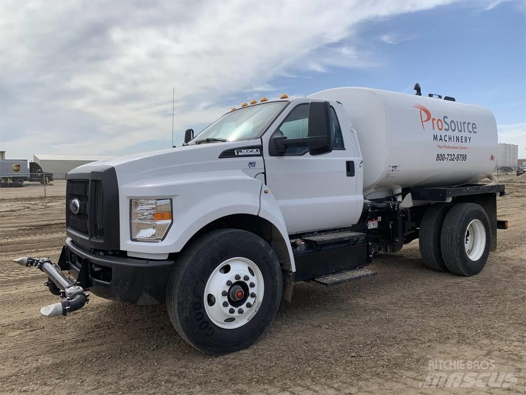 Ford F 650 XL SD صهاريج مياه