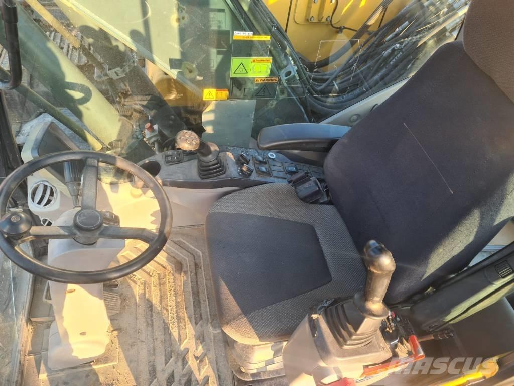 Volvo EW 140 C حفارات بعجل