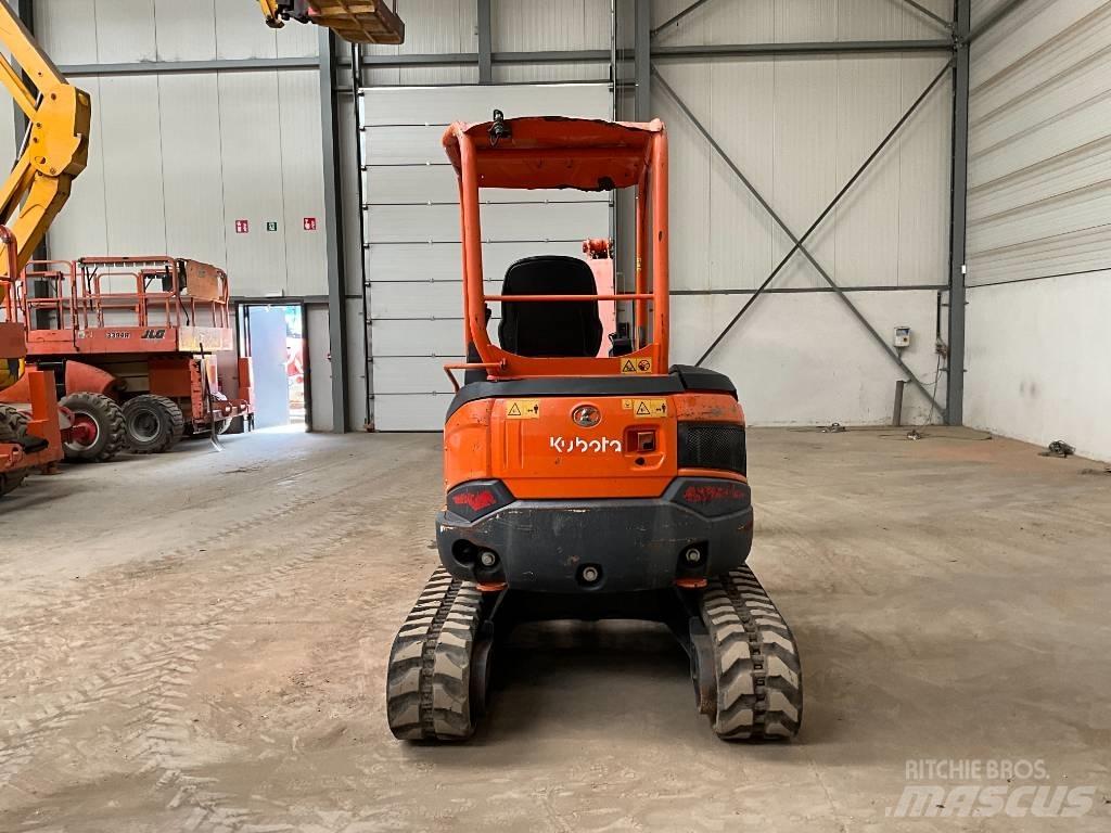 Kubota U 27-4 حفارات صغيرة أقل من 7 طن (حفارات صغيرة)