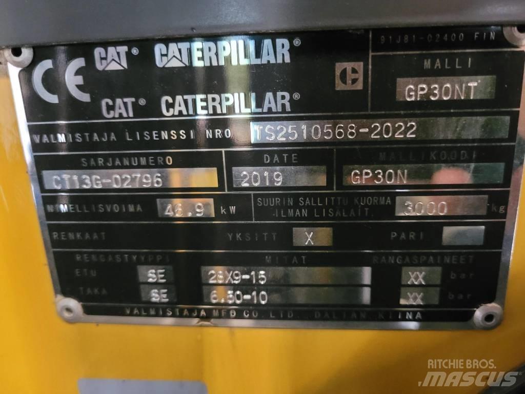 CAT GP 30 N شاحنات LPG