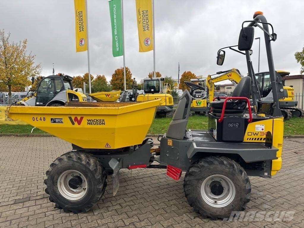 Wacker Neuson DW30 عربات نقل قلابة للمواقع