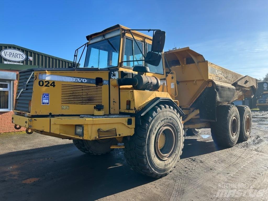 Volvo A25C ساحبات مفصلية