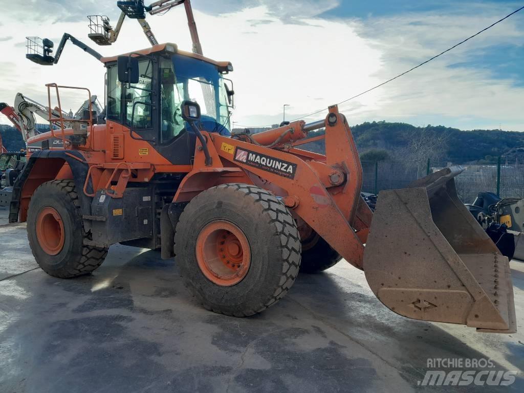 Doosan DL 300 لوادر بعجل