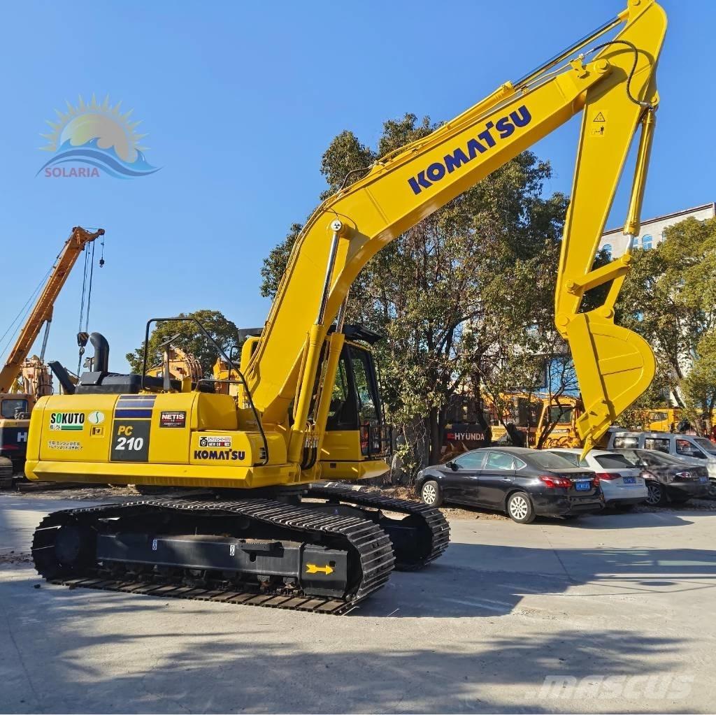 Komatsu PC 210 LC-8 حفارات زحافة