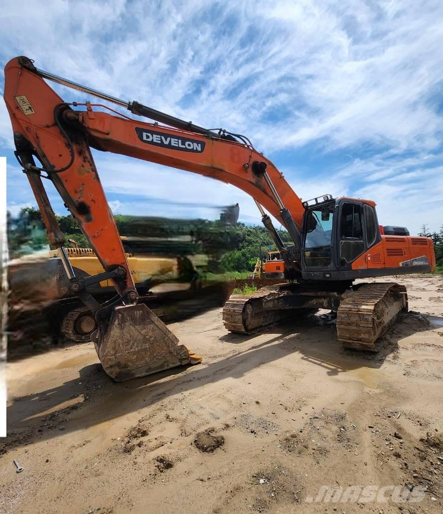 Doosan DX 380 LC-3 حفارات زحافة