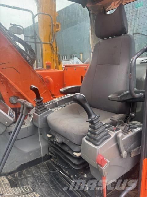 Doosan DX 140 LCR-3 حفارات زحافة