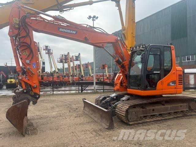 Doosan DX 140 LCR-3 حفارات زحافة