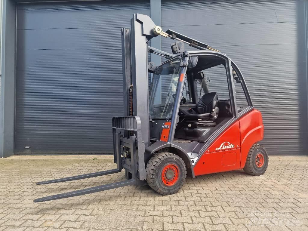 Linde H30 D شاحنات الديزل