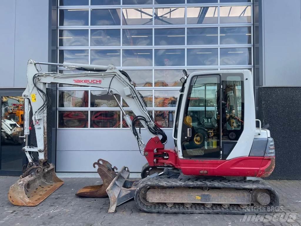 Takeuchi TB250 حفارات صغيرة أقل من 7 طن (حفارات صغيرة)