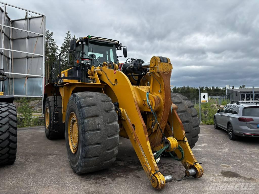 CAT 988K XE لوادر بعجل