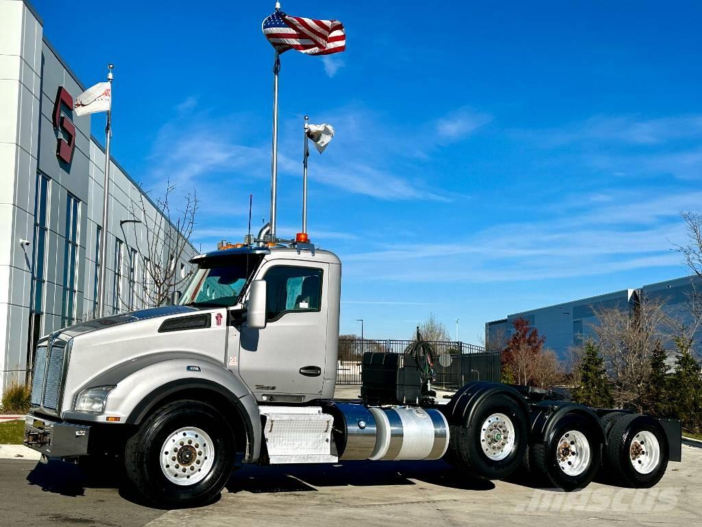 Kenworth T880 وحدات الجر