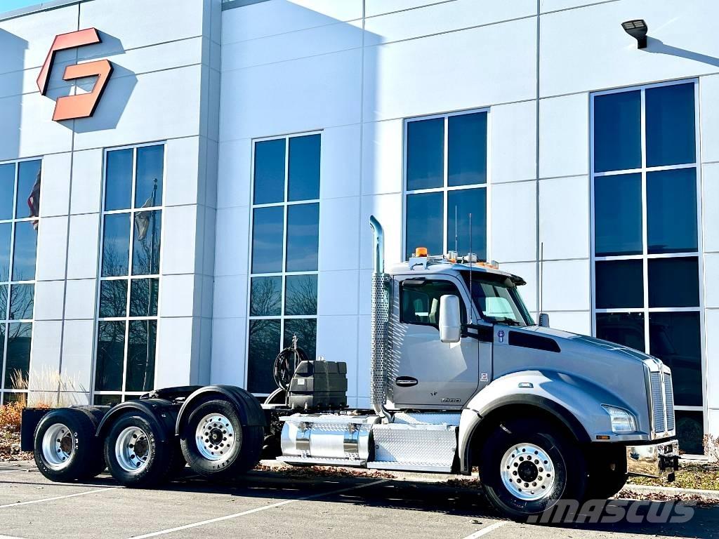 Kenworth T880 وحدات الجر