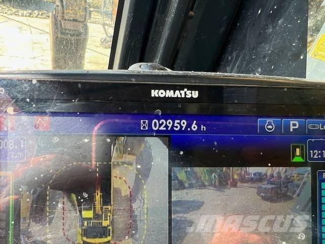 Komatsu PC 210 LC-11 حفارات زحافة