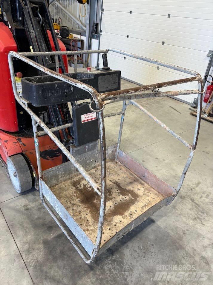 Manitou 100 VJR رافعات السارية الرأسية