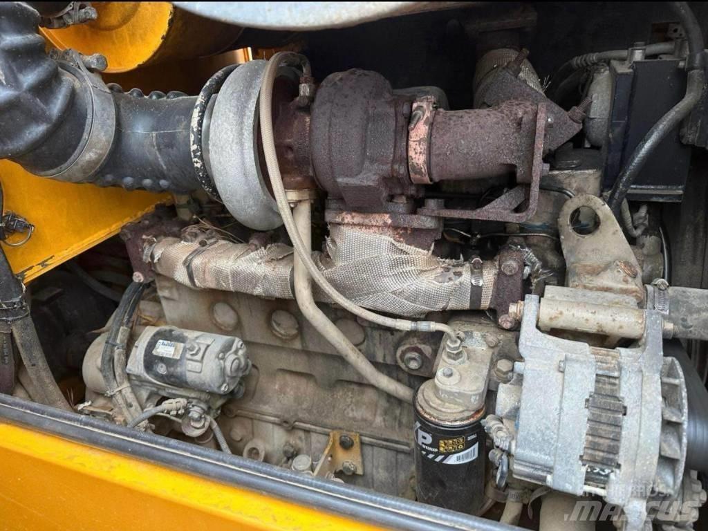 Hyundai HL 740-7 لوادر بعجل