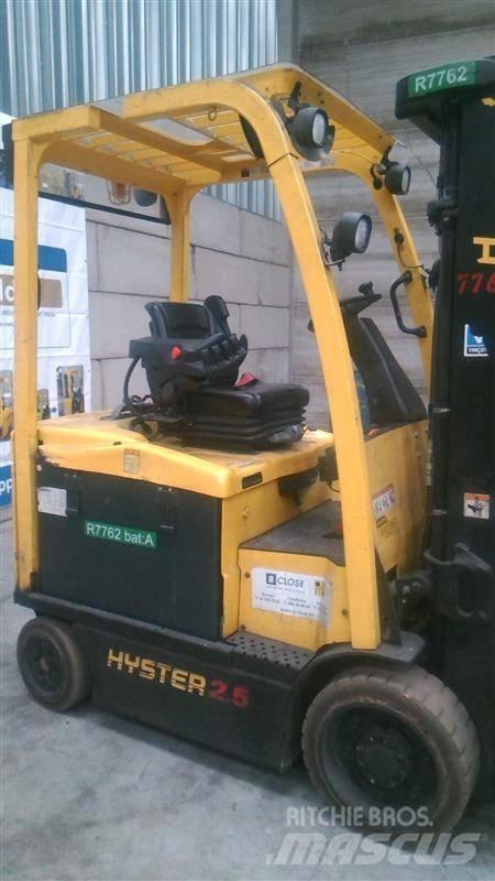 Hyster E 2.5 XN شاحنات ذات رافعات شوكية تعمل بالكهرباء