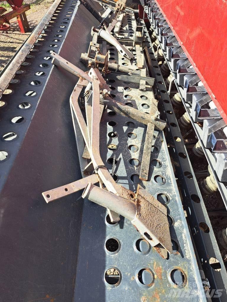Kongskilde HT3000S مثاقيب