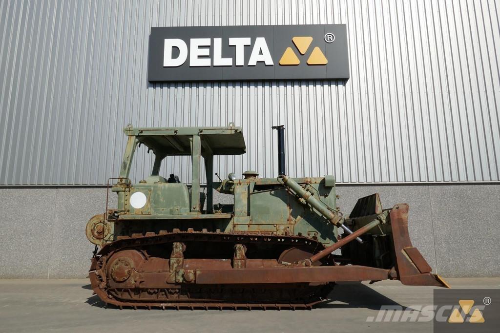 CAT D7F Ex-army بلدوزرات مجنزرة