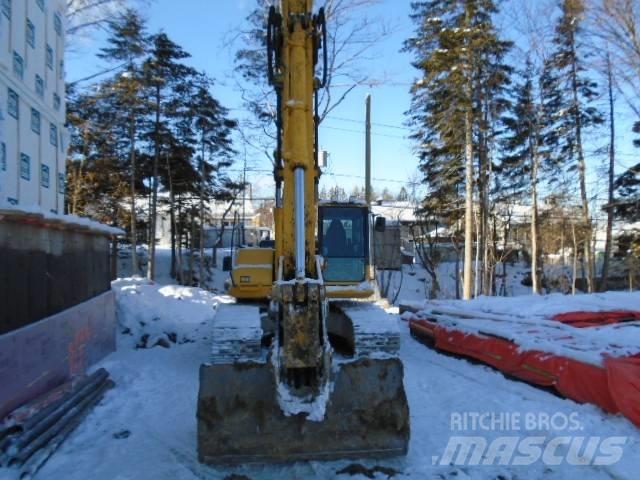 Komatsu PC 200 LC-8 حفارات زحافة