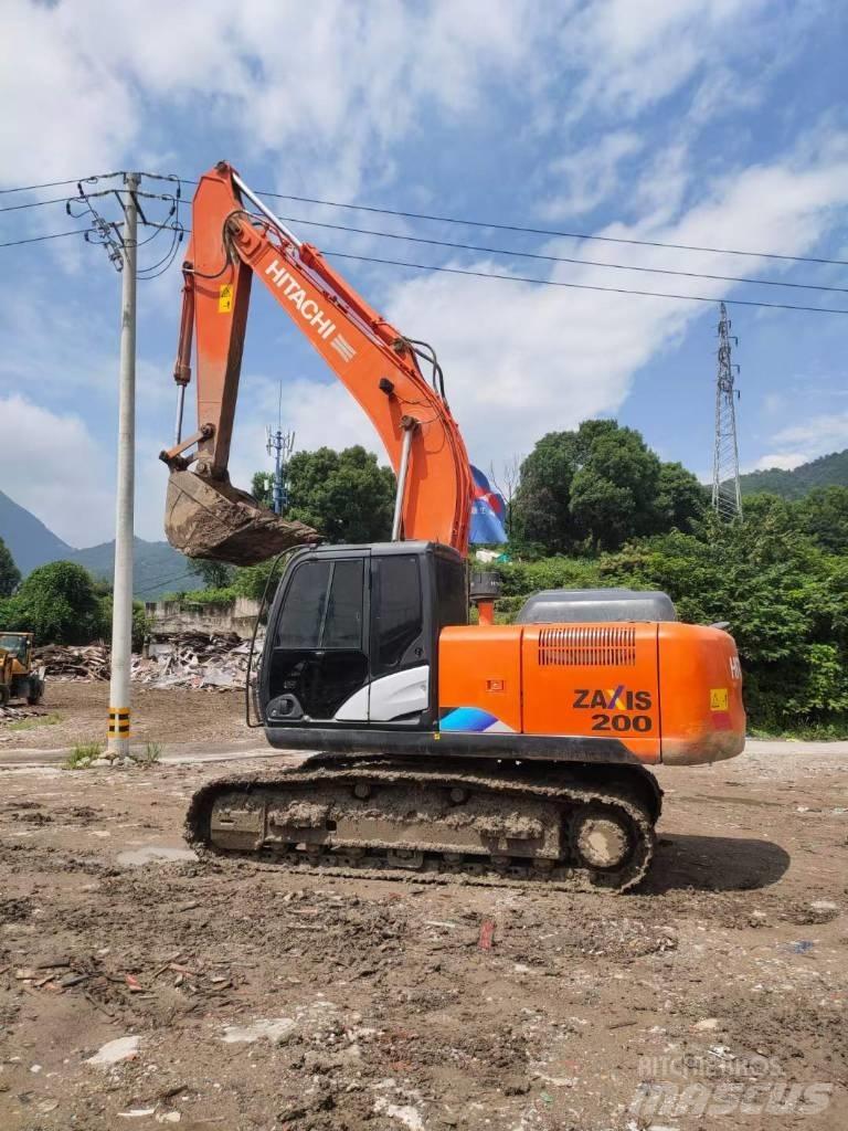 Hitachi EX 200-5 حفارات زحافة