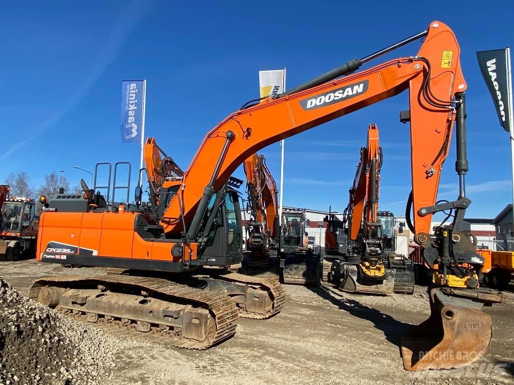Doosan DX 235 LC-5 حفارات زحافة