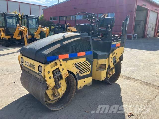 Bomag BW 100 AD-4 مداحل ثنائية الاسطوانة