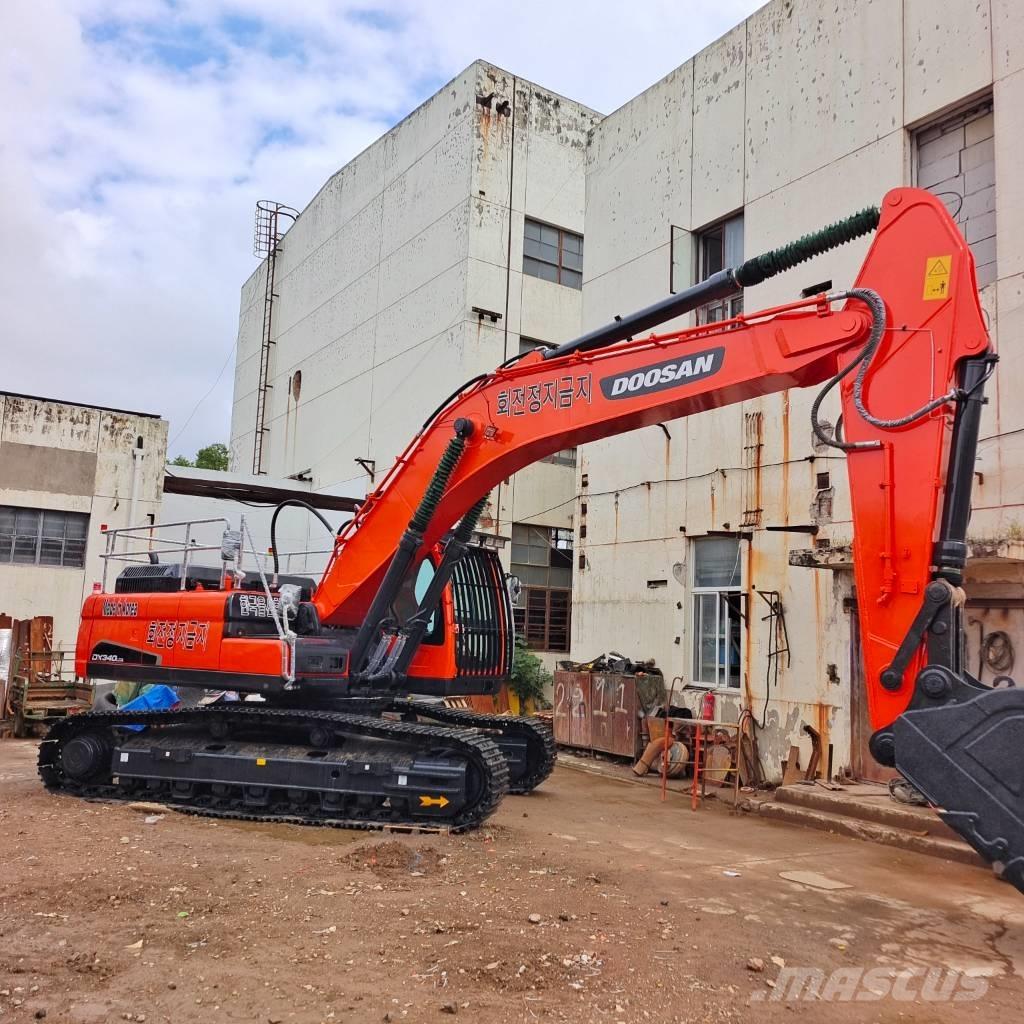 Doosan DX340LC حفارات زحافة