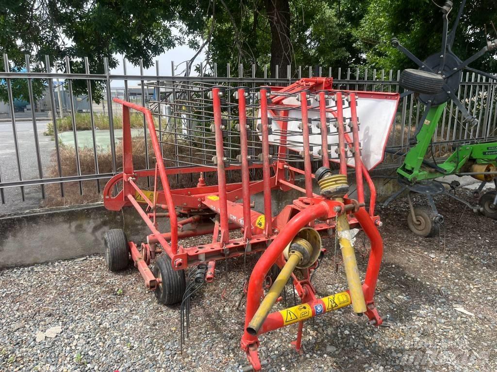 Kuhn GA 3201 G M مكابس وميبسات التبن