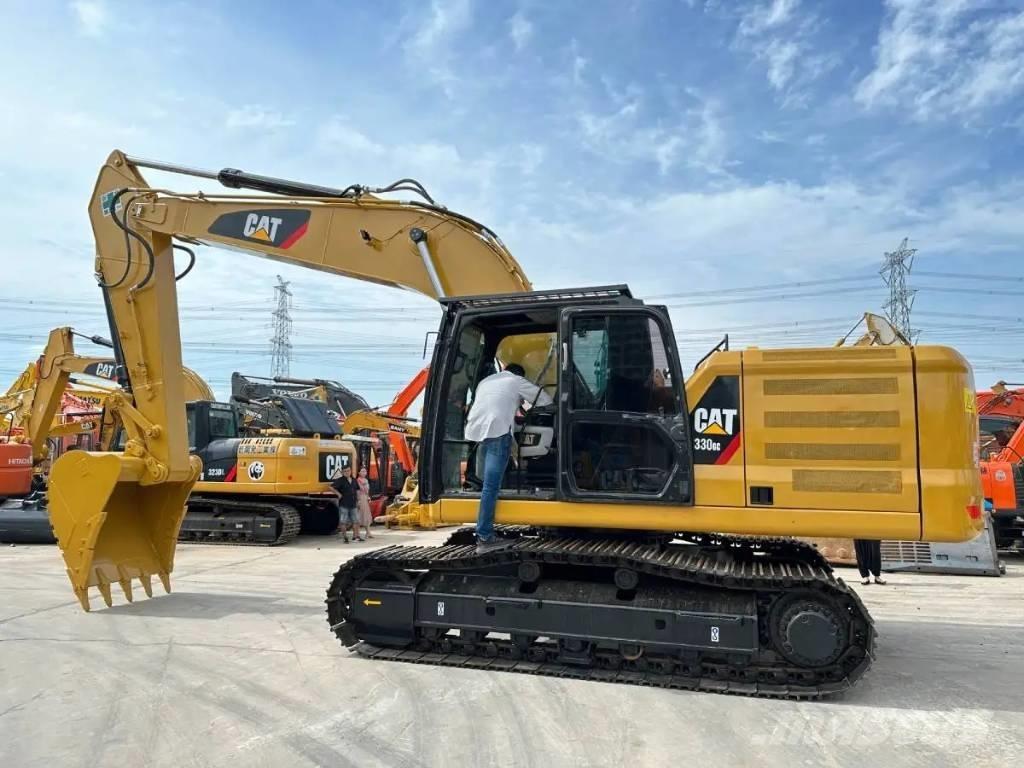 CAT 330GC حفارات زحافة