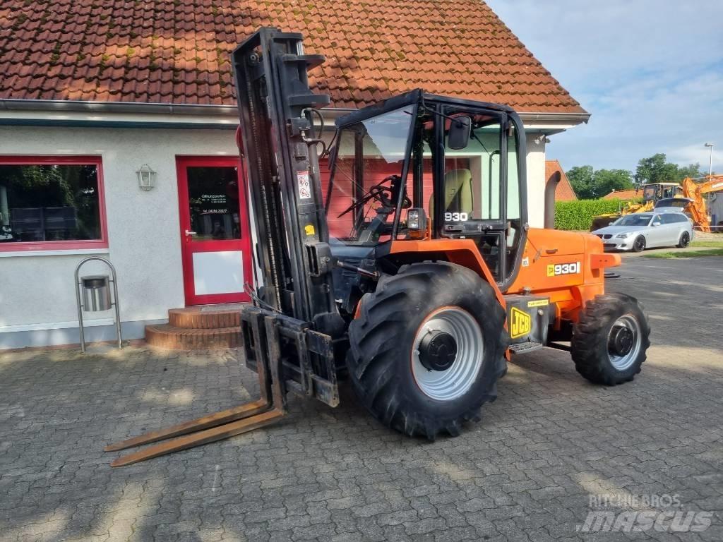JCB 930-4 شاحنات الطرق الوعرة