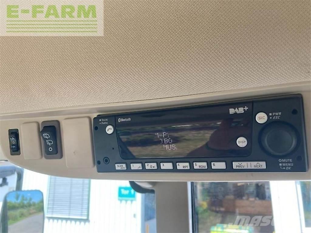 John Deere 6100m الجرارات