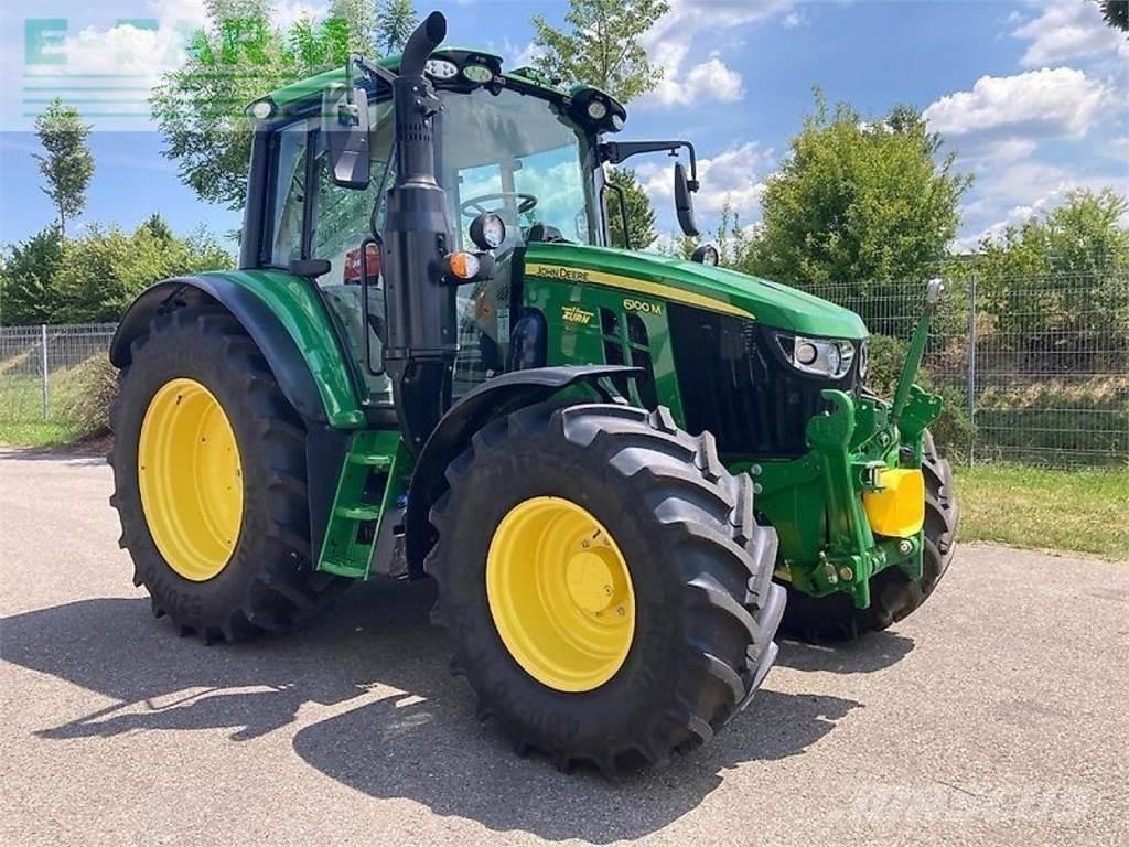 John Deere 6100m الجرارات