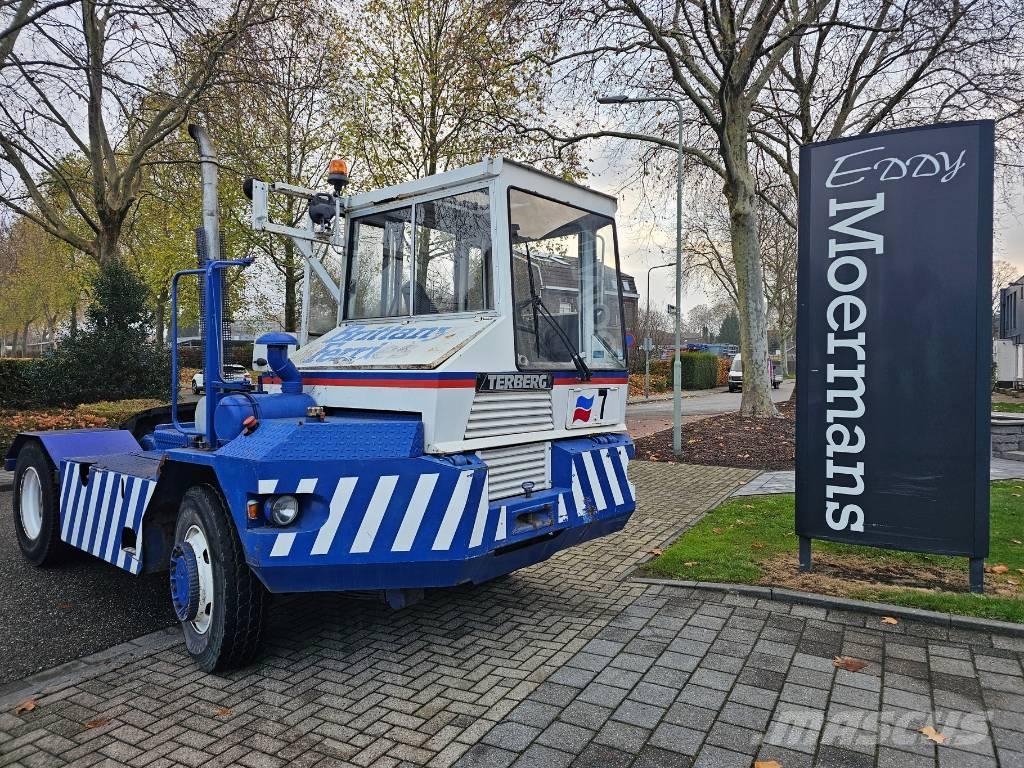 Terberg TRT 89 4x4 جرارات صالات المطارات