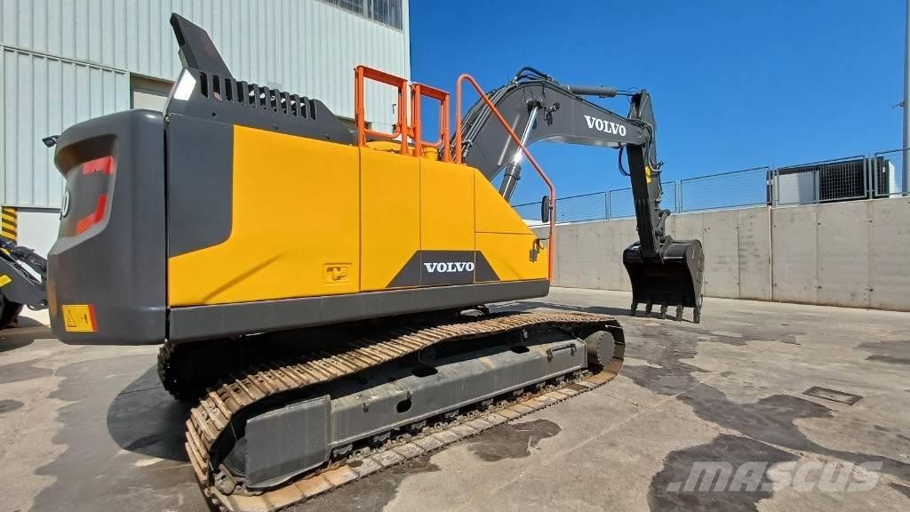 Volvo EC250ENL حفارات زحافة