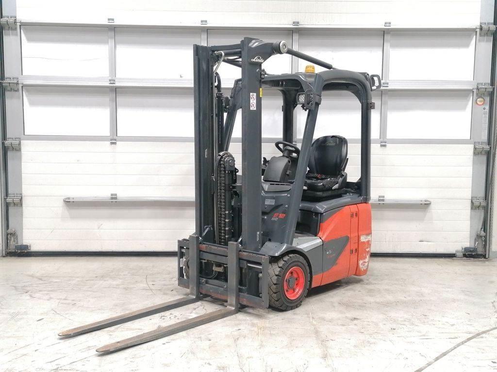 Linde E12-02 شاحنات ذات رافعات شوكية تعمل بالكهرباء