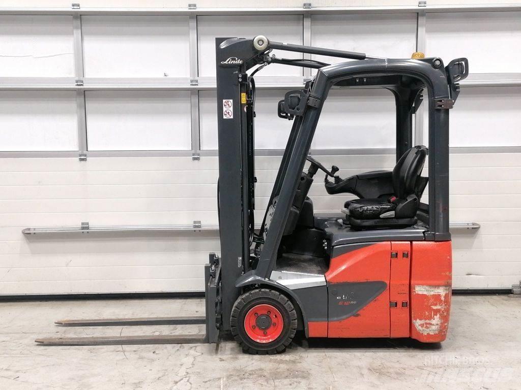 Linde E12-02 شاحنات ذات رافعات شوكية تعمل بالكهرباء