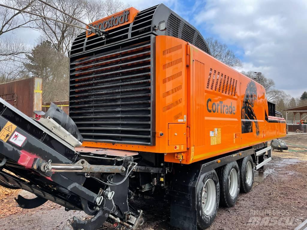 Doppstadt DH 910 ماكينات تقطيع أخشاب الحراجة