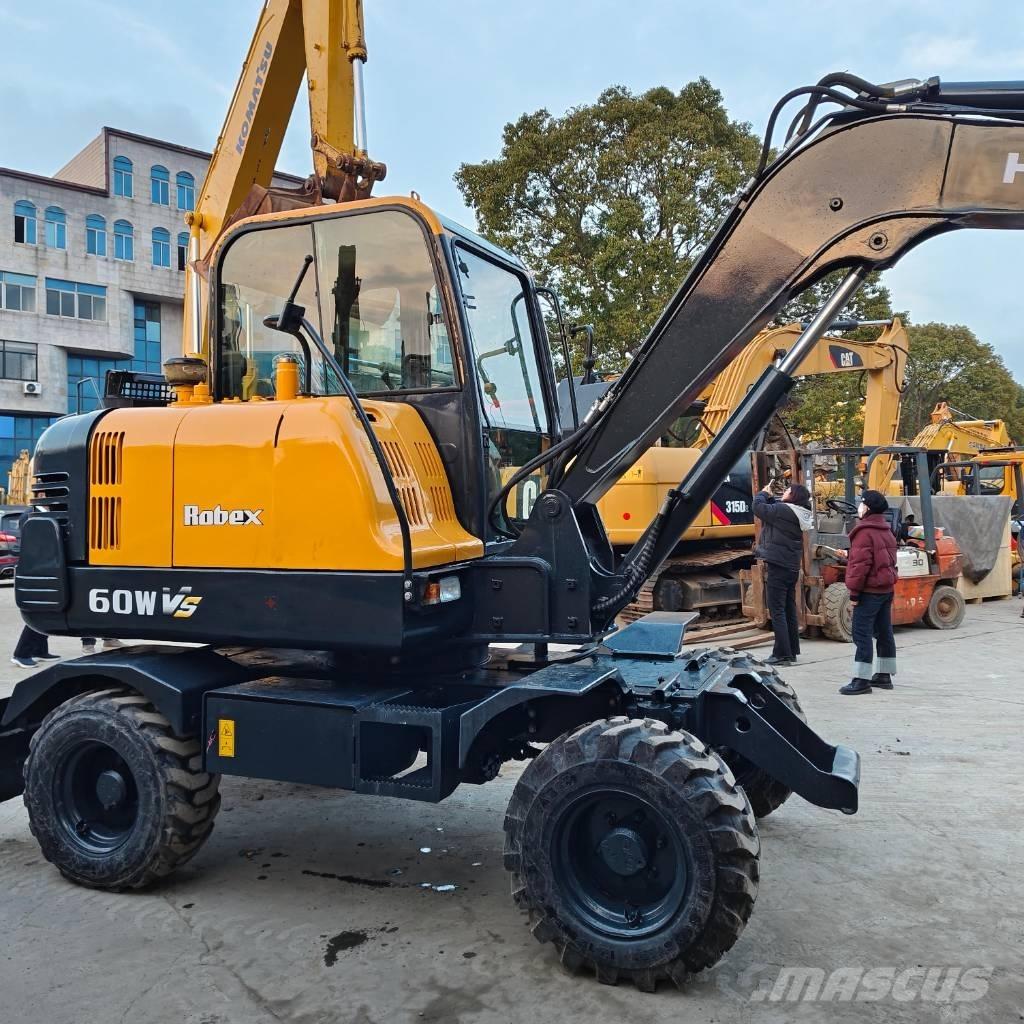 Hyundai Robex 60 W حفارات بعجل