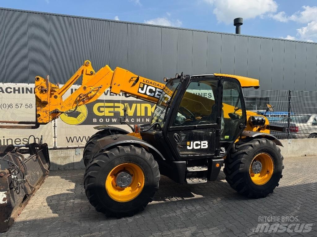 JCB 541-70 معدات مناولة لأغراض الزراعة
