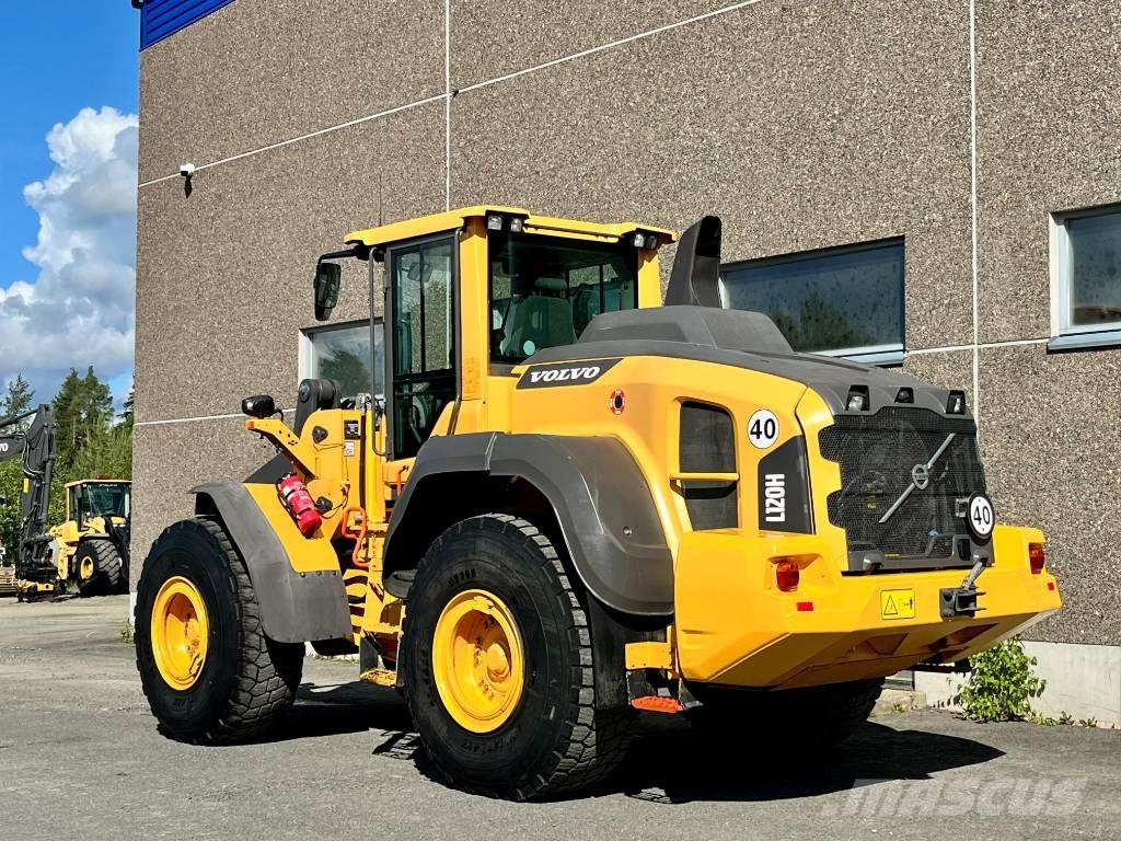 Volvo L 120 H لوادر بعجل
