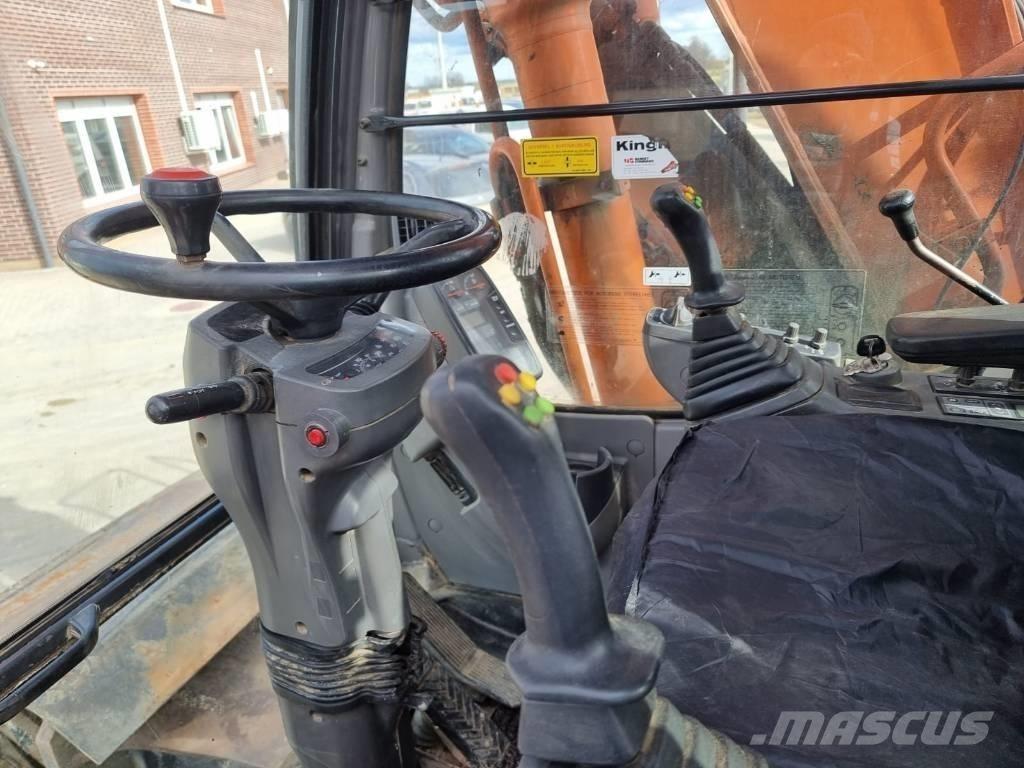 Hitachi ZX 160 W حفارات بعجل