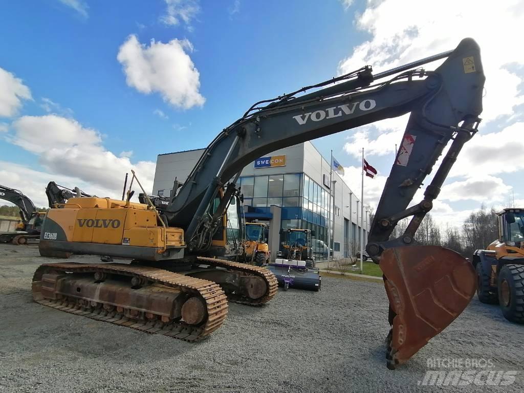 Volvo EC 360 B LC حفارات زحافة