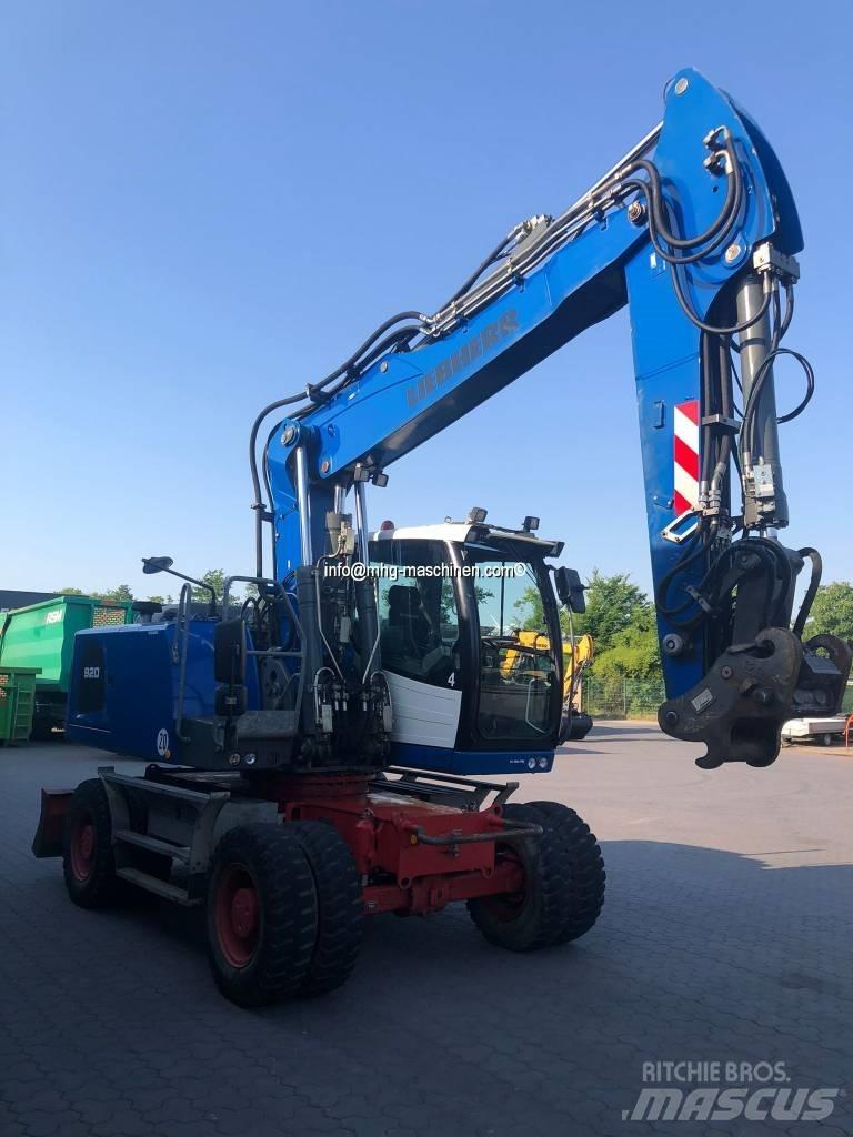 Liebherr A 920 حفارات بعجل
